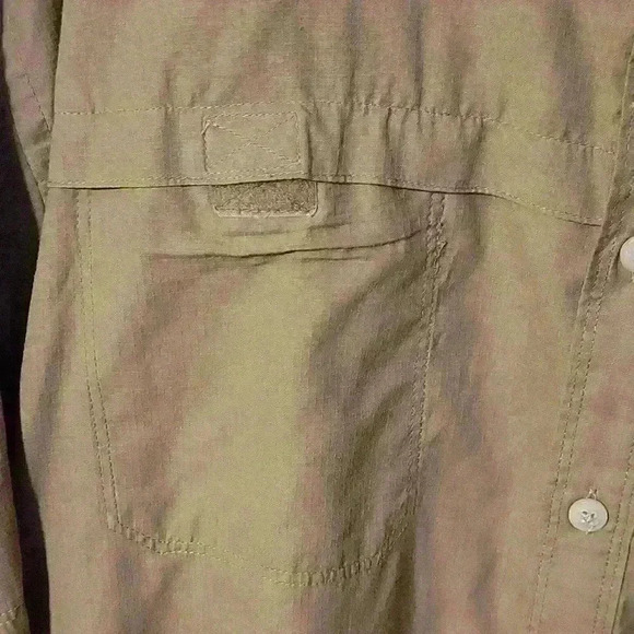 Arrow Men's XL tan button up  short sleeve shirt. - Picture 6 of 8